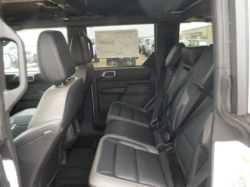 New 2026 Ford Bronco Outer Banks image 15