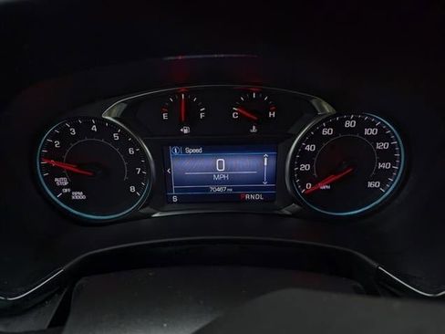 Used 2022 Chevrolet Equinox RS image 2