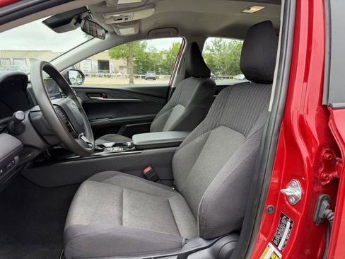 Certified 2025 Toyota Camry LE FWD image 24