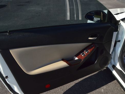 Used 2006 Pontiac G6 GT w/ Premium Value Package image 13