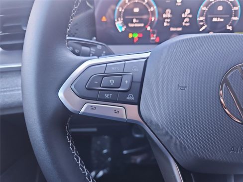 New 2026 Volkswagen Tiguan S image 15