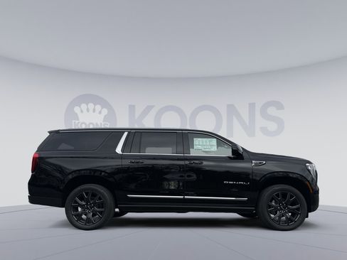 New 2026 GMC Yukon XL Denali w/ Sun & Power Step Package image 8