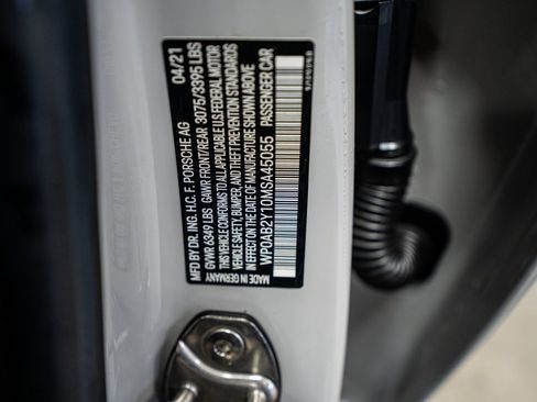 Used 2021 Porsche Taycan 4S image 55