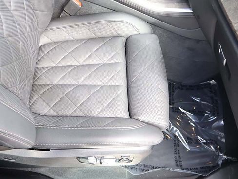 Used 2023 BMW X5 sDrive40i w/ Executive Package image 37