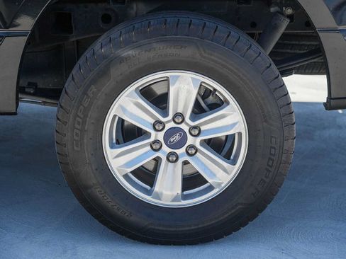 Used 2015 Ford F150 XLT RWD image 11