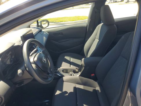 Certified 2025 Toyota Corolla LE image 15