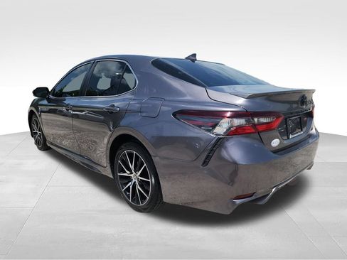 Used 2024 Toyota Camry SE FWD image 6