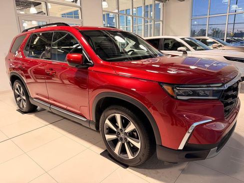 Used 2024 Honda Pilot Elite image 7