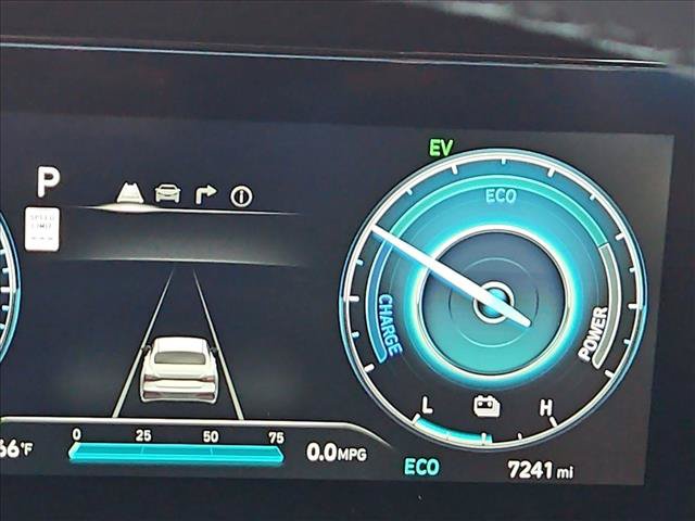 Used 2026 Hyundai Elantra SEL w/ Cargo Package FWD image 8