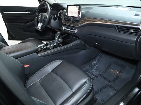 Certified 2022 Nissan Altima 2.5 Platinum image 41