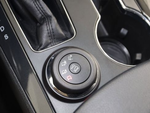 Used 2018 Ford Explorer Limited w/ Equipment Group 301A image 30