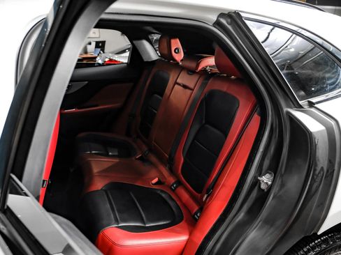 Used 2017 Jaguar F-PACE S AWD/4WD image 33