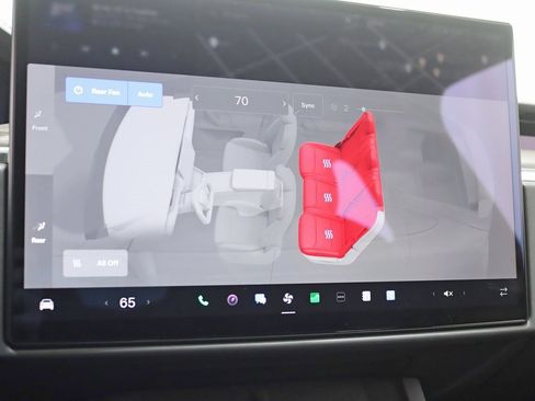 Used 2022 Tesla Model X image 18