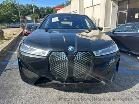Used 2024 BMW iX xDrive50 w/ Premium Package AWD/4WD image 3