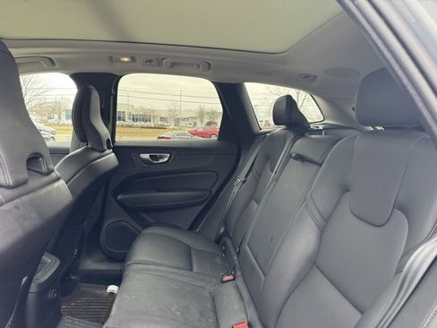 Used 2024 Volvo XC60 T8 Plus w/ Protection Package Premier image 7