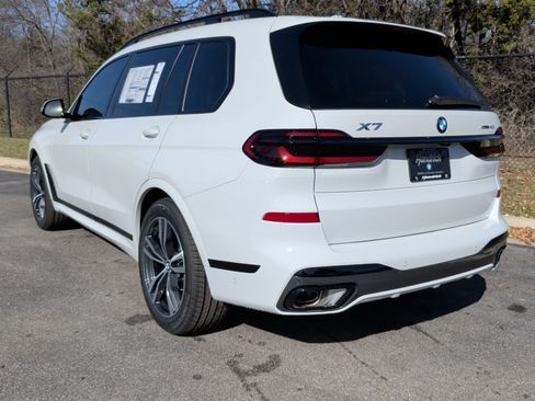 Used 2026 BMW X7 xDrive40i w/ M Sport Package AWD/4WD image 12