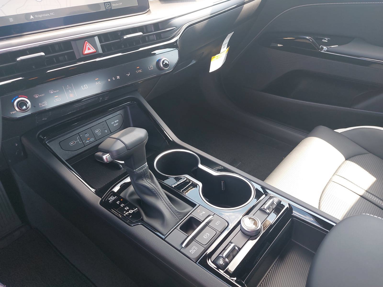 New 2027 Kia K5 GT-Line FWD image 25