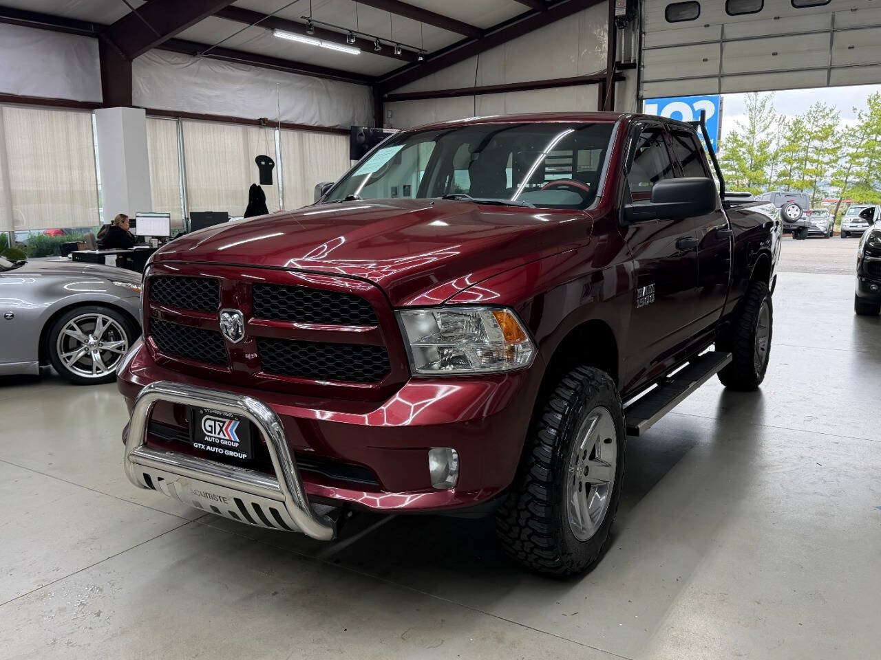 Used 2018 RAM 1500 Express w/ Express Value Package AWD/4WD image 5