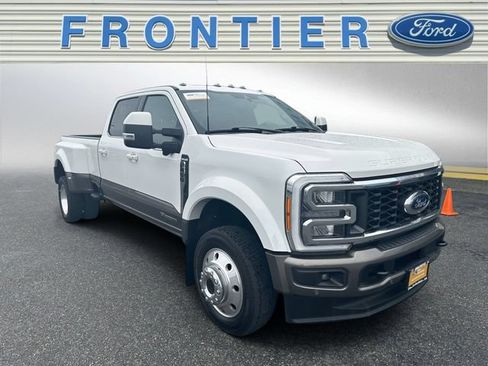 Certified 2023 Ford F450 King Ranch w/ Camper Package AWD/4WD image 8
