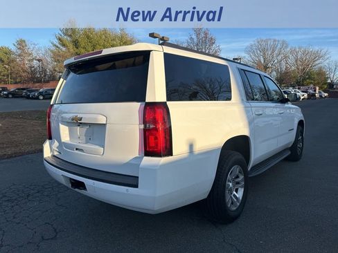 Used 2020 Chevrolet Suburban LT image 3