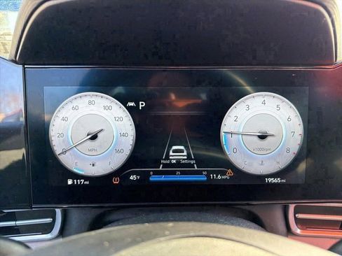 Certified 2023 Hyundai Elantra Limited image 23