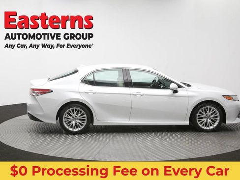 Used 2019 Toyota Camry XLE w/ Carpet Mat Package FWD image 46