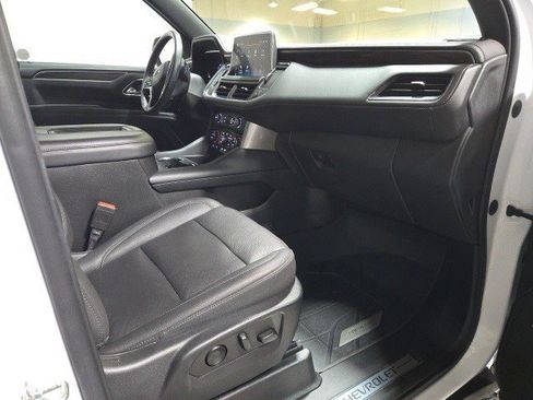Used 2022 Chevrolet Tahoe Z71 w/ Z71 Off-Road Package image 14