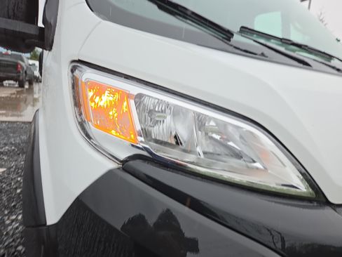 New 2025 RAM ProMaster 2500 w/ Convenience Group FWD image 21