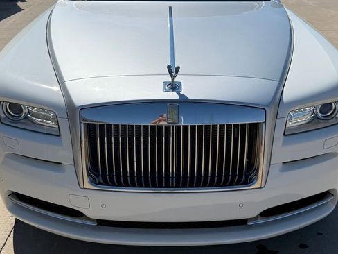 Used 2016 Rolls-Royce Wraith image 15