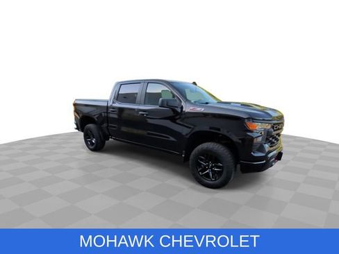 Used 2024 Chevrolet Silverado 1500 Custom Trail Boss AWD/4WD image 2