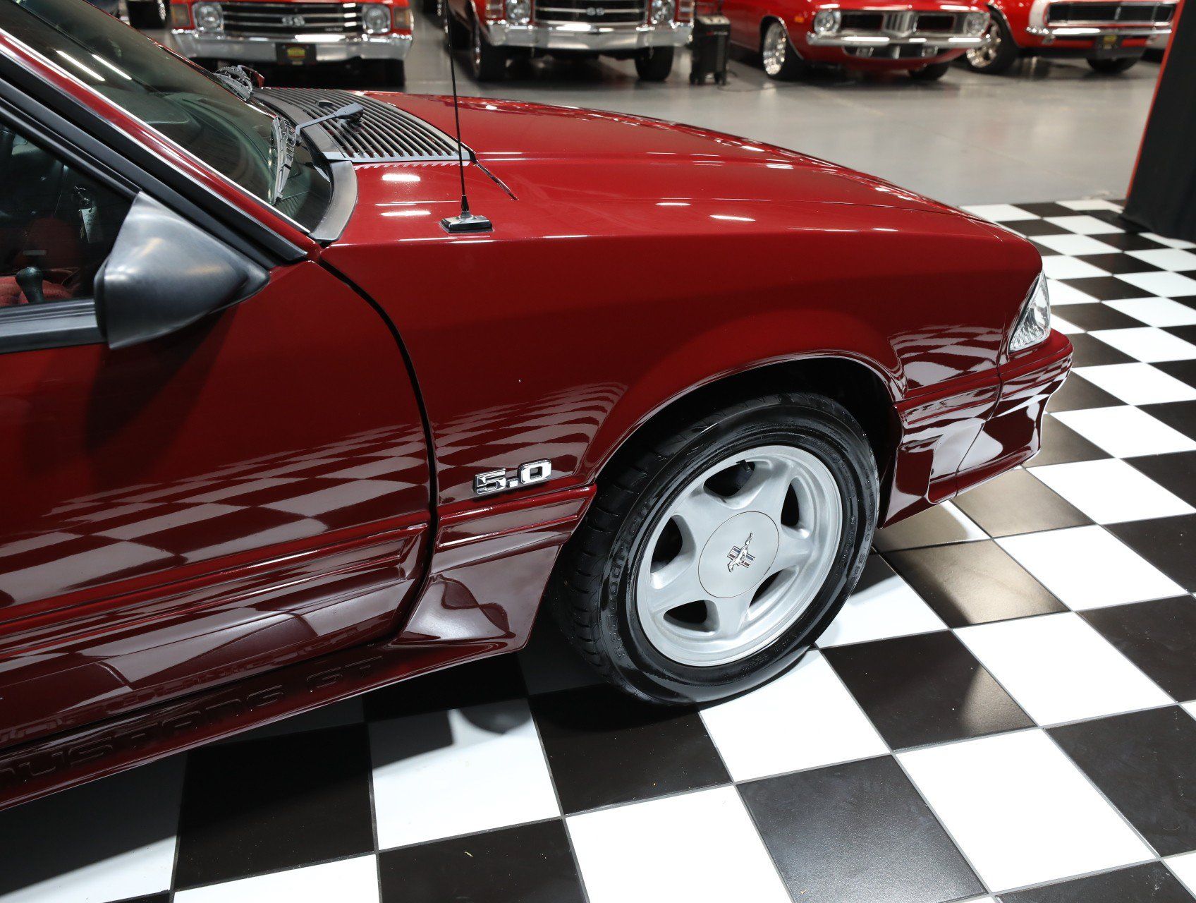Used 1990 Ford Mustang GT RWD image 16
