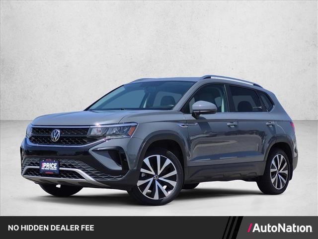 Used 2022 Volkswagen Taos SE FWD image 1