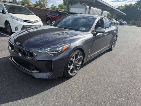 Used 2019 Kia Stinger GT2 RWD image 4