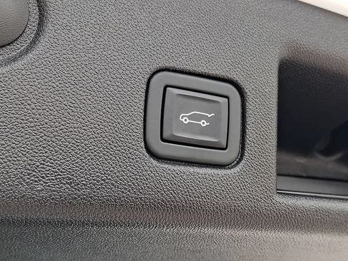 Certified 2024 Chevrolet Equinox LT FWD image 29