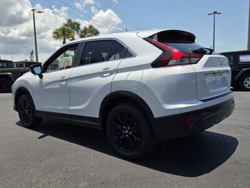 Used 2023 Mitsubishi Eclipse Cross LE AWD/4WD image 5