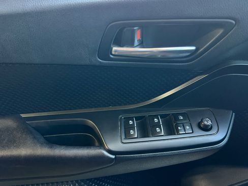 Used 2018 Toyota C-HR XLE FWD image 15