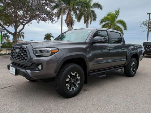 Used 2020 Toyota Tacoma TRD Off-Road w/ TRD Premium Off Road Package image 8