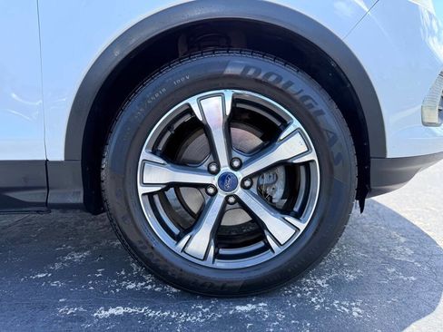 Used 2018 Ford Escape SEL image 28