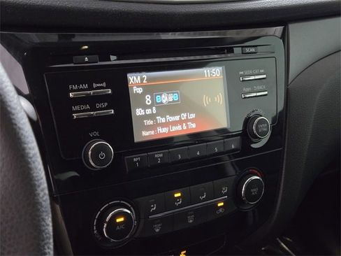 Used 2016 Nissan Rogue S image 34