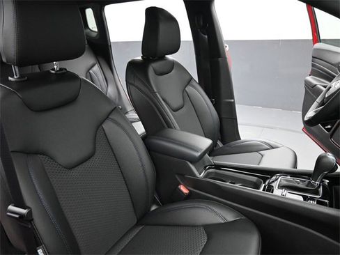 New 2026 Jeep Compass Latitude image 26