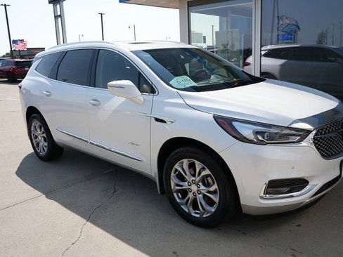 Used 2019 Buick Enclave Avenir w/ Avenir Technology Package image 36