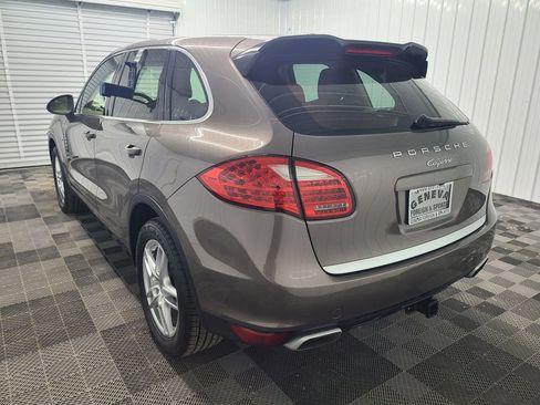 Used 2013 Porsche Cayenne Diesel AWD/4WD image 10