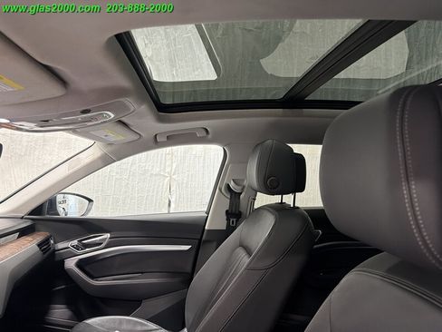 Used 2019 Audi e-tron Premium Plus AWD/4WD image 12