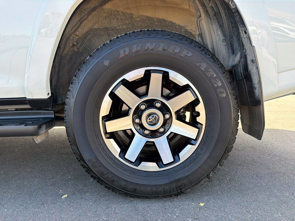 Used 2024 Toyota 4Runner TRD Off-Road AWD/4WD image 34