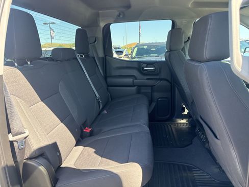 Used 2022 Chevrolet Silverado 1500 LT w/ Bed Protection Package image 8