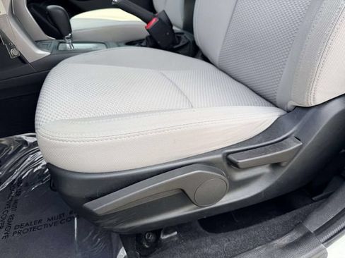 Used 2017 Subaru Forester 2.5i w/ Alloy Wheel Package AWD/4WD image 15