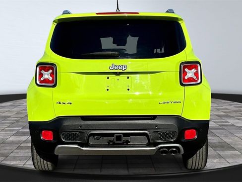 Used 2017 Jeep Renegade Limited image 4