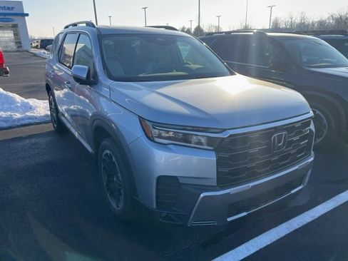 New 2026 Honda Pilot Touring image 1