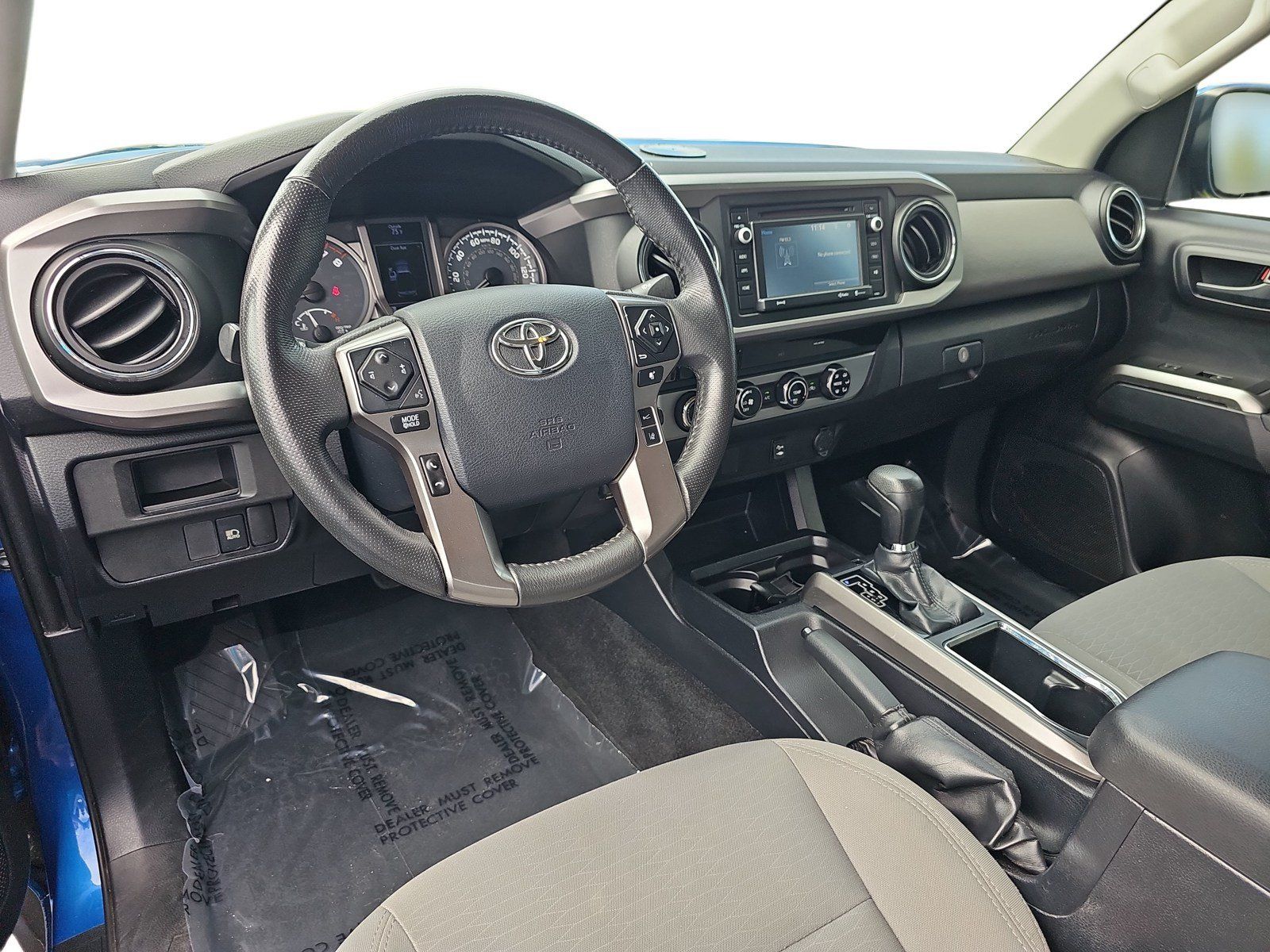 Used 2018 Toyota Tacoma SR5 AWD/4WD image 13