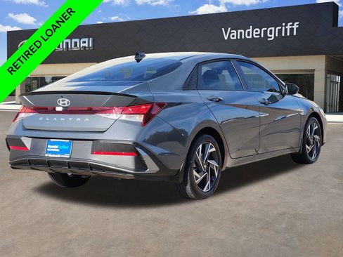 New 2025 Hyundai Elantra Sport image 4